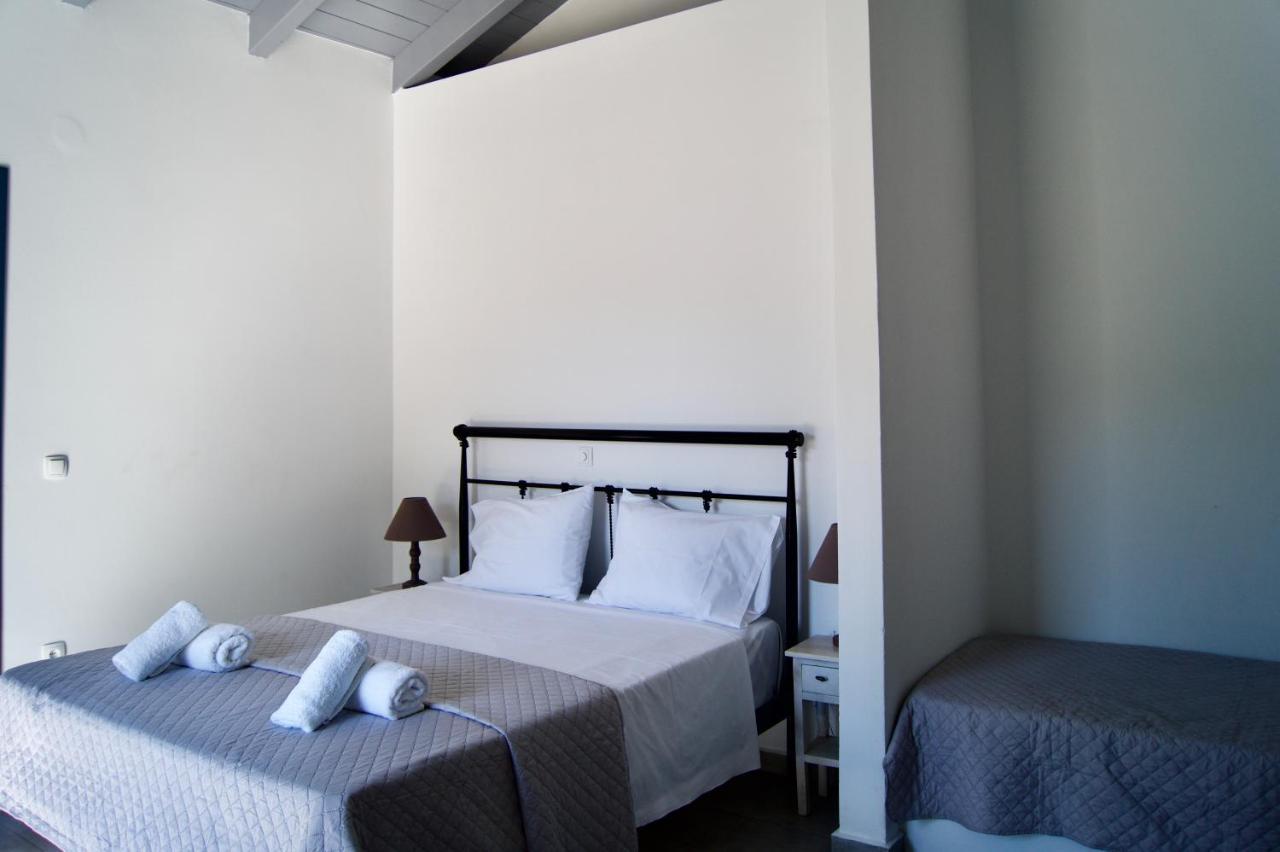 Throisma Studios With Private Pool & Parking Асос Екстериор снимка